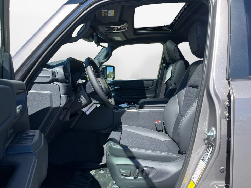 2026 Toyota Land Cruiser 4WD (Natl)