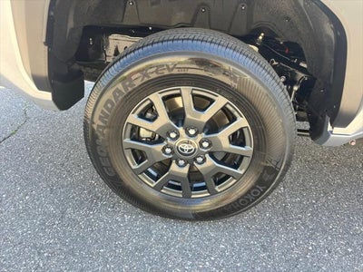 2025 Toyota 4RUNNER SR5
