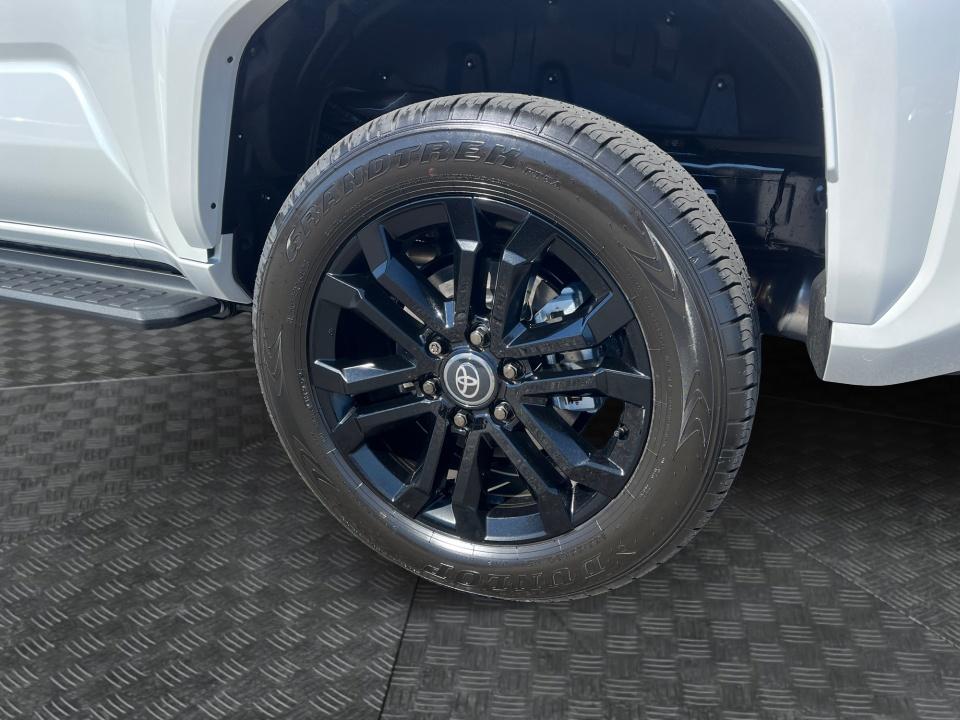 2026 Toyota 4Runner i-FORCE MAX Platinum