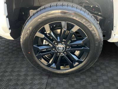 2026 Toyota 4Runner i-FORCE MAX Platinum