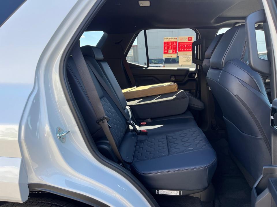 2026 Toyota 4Runner i-FORCE MAX Platinum