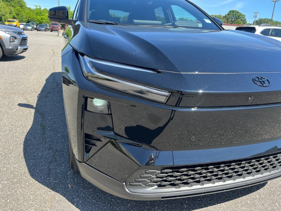 2026 Toyota C-HR XSE