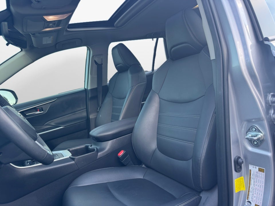 2022 Toyota RAV4 Hybrid Hybrid XLE Premium