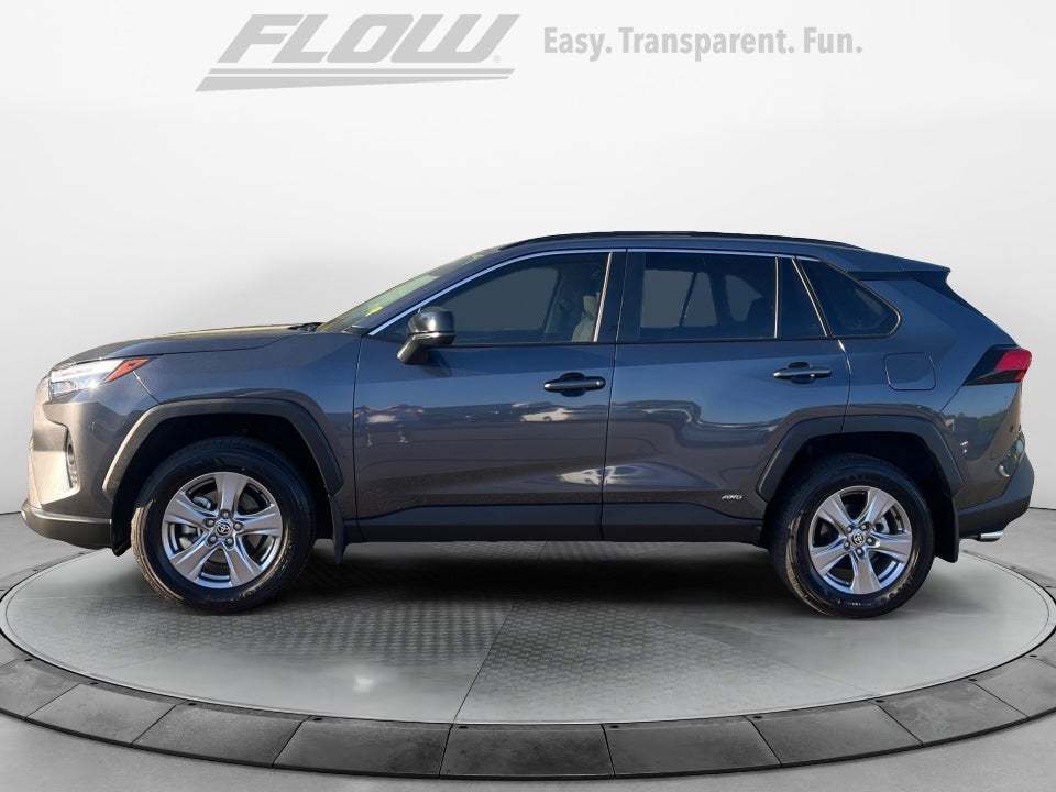 2025 Toyota RAV4 HYBRID LE