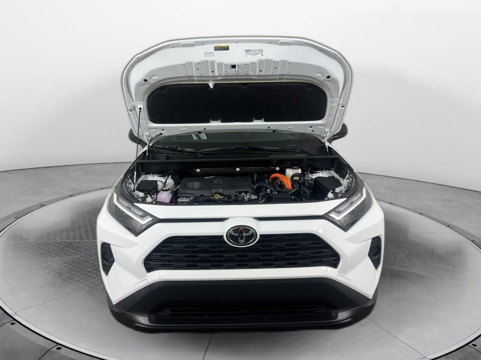 2025 Toyota RAV4 HYBRID LE
