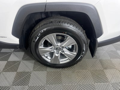 2025 Toyota RAV4 HYBRID LE