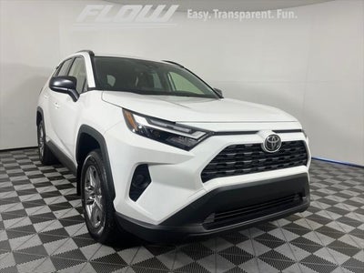2025 Toyota RAV4 HYBRID LE