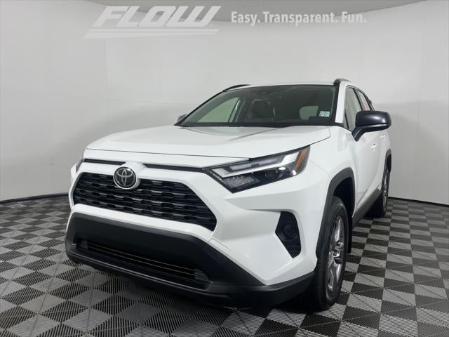 2025 Toyota RAV4 HYBRID LE