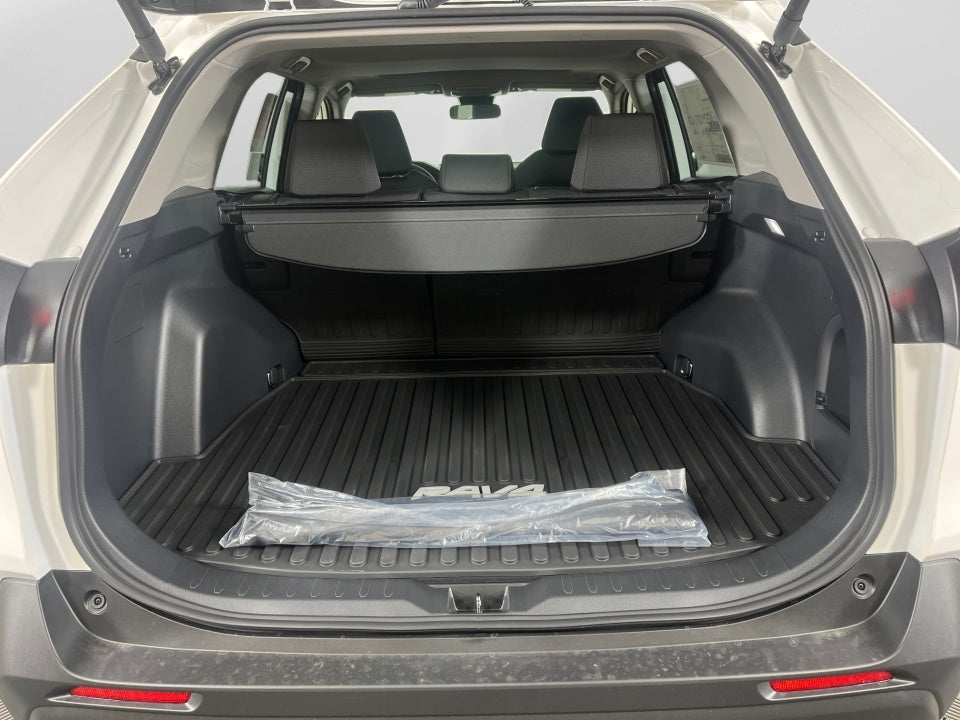 2025 Toyota RAV4 Hybrid Hybrid XLE