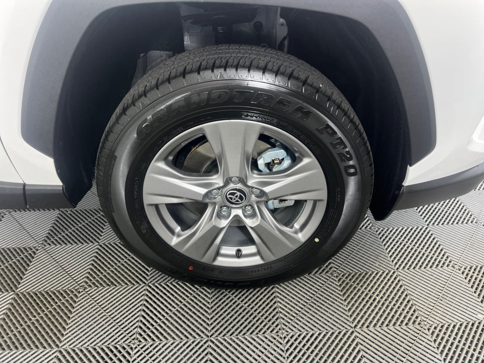2025 Toyota RAV4 Hybrid Hybrid XLE