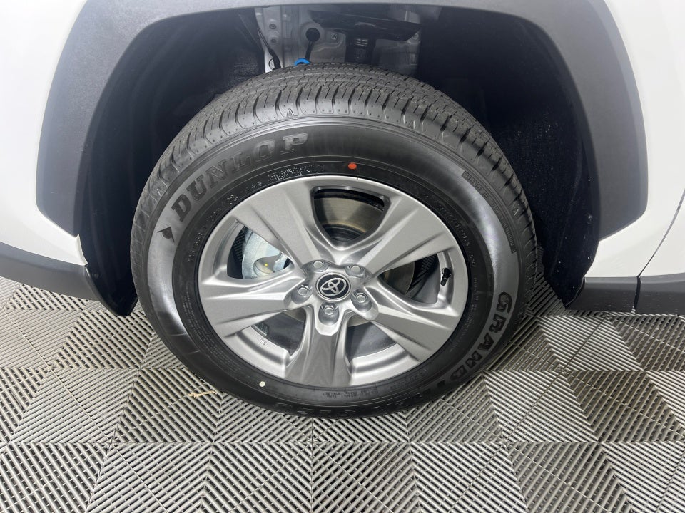 2025 Toyota RAV4 Hybrid Hybrid XLE