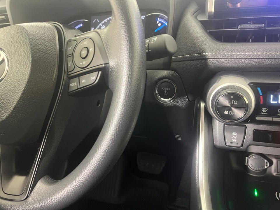 2025 Toyota RAV4 Hybrid Hybrid XLE
