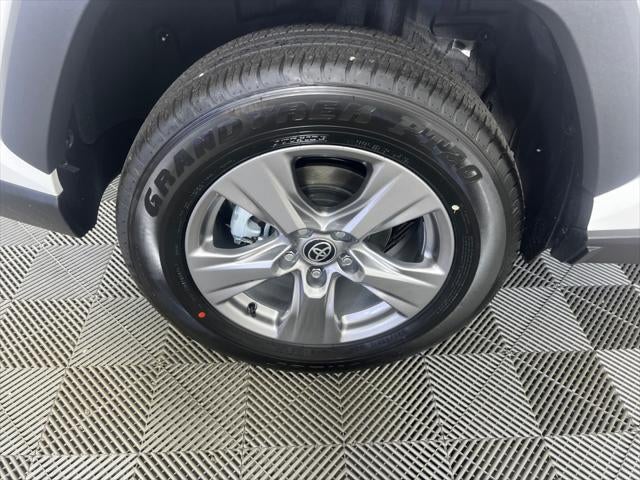 2025 Toyota RAV4 Hybrid Hybrid XLE
