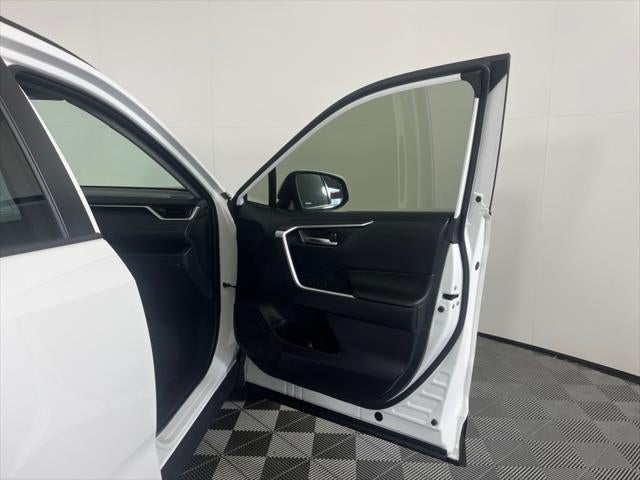 2025 Toyota RAV4 Hybrid Hybrid XLE