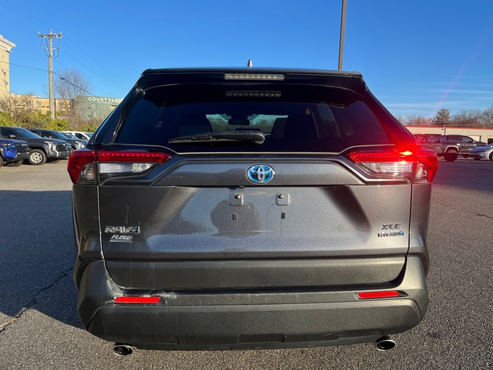 2022 Toyota RAV4 HYBRID XLE