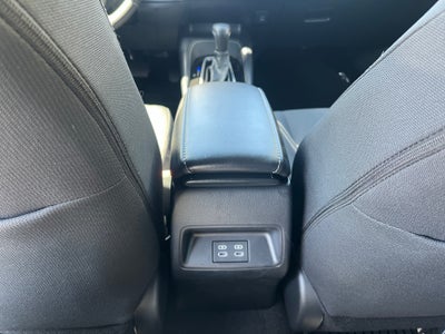 2025 Toyota COROLLA HATCHBACK SE