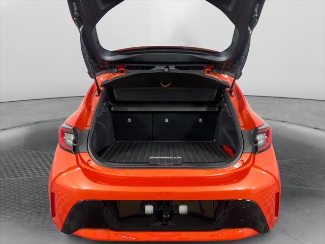 2025 Toyota COROLLA HATCHBACK SE