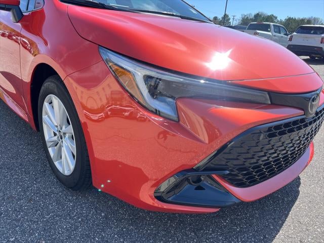 2025 Toyota COROLLA HATCHBACK SE