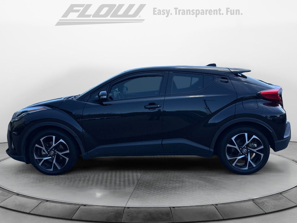 2022 Toyota C-HR XLE