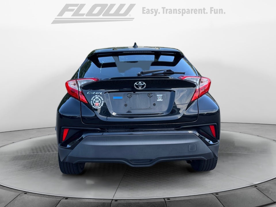 2022 Toyota C-HR XLE