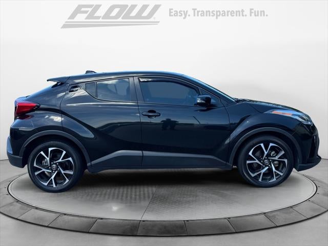 2022 Toyota C-HR XLE