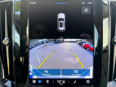 2023 Volvo XC60 Recharge Plug-In Hybrid T8 Plus Bright Theme