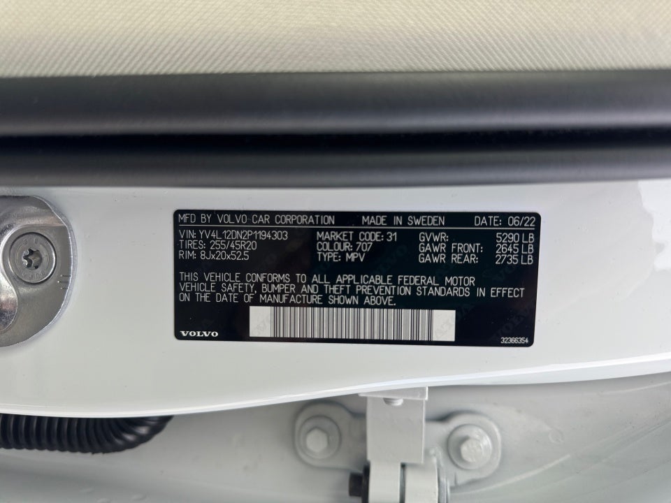 2023 Volvo XC60 B5 Plus Bright Theme