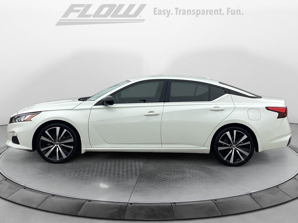 2022 Nissan Altima SR FWD