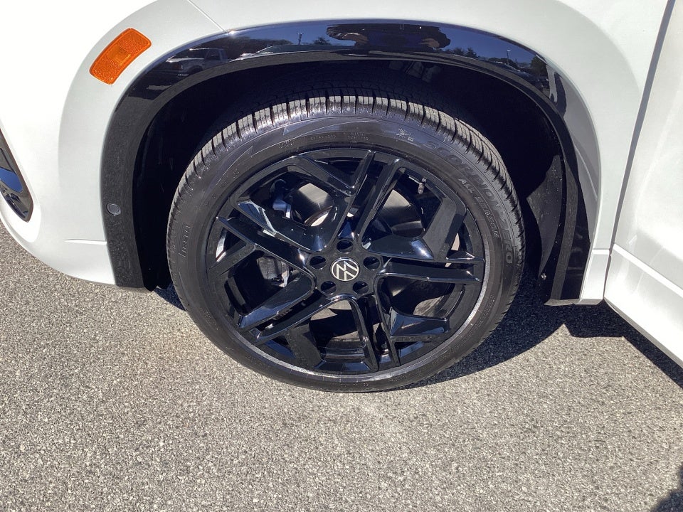 2025 Volkswagen Tiguan 2.0T SE R-Line Black