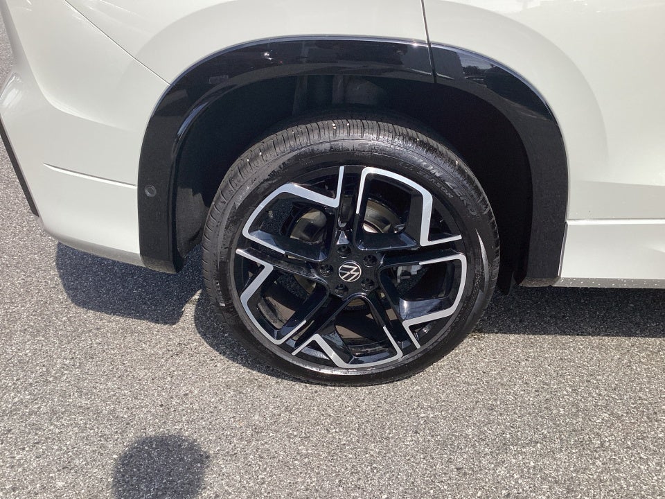 2026 Volkswagen Tiguan SEL R-Line Turbo