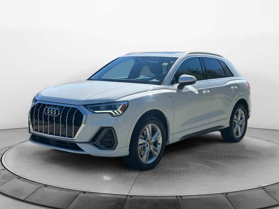 2024 Audi Q3 S line Premium Plus
