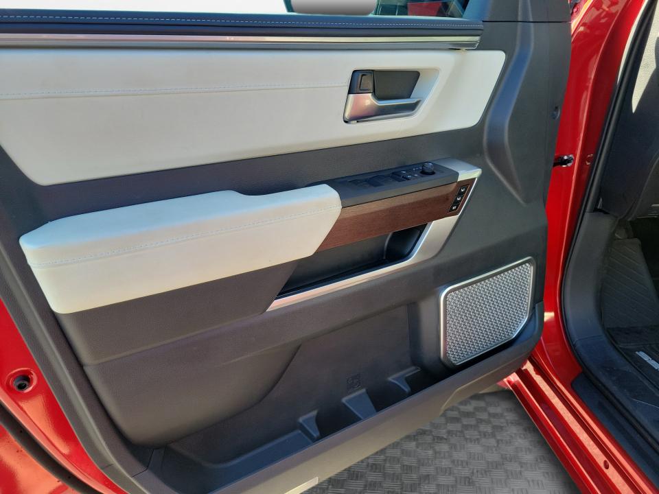 2024 Toyota Sequoia Capstone