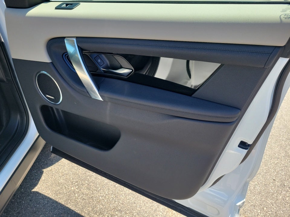 2024 Land Rover Discovery Sport Core S