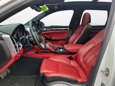 2016 Porsche Cayenne GTS