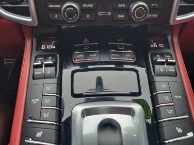 2016 Porsche Cayenne GTS