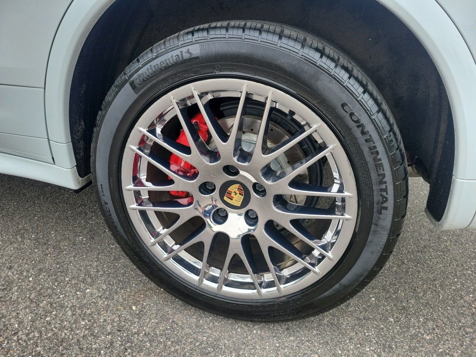 2016 Porsche Cayenne GTS
