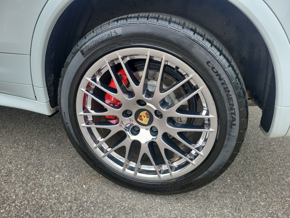 2016 Porsche Cayenne GTS