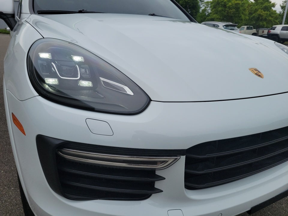 2016 Porsche Cayenne GTS