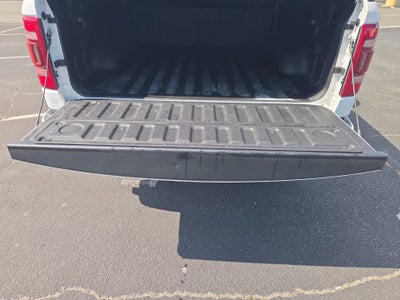 2022 RAM 1500 Laramie Crew Cab 4x4 5'7" Box