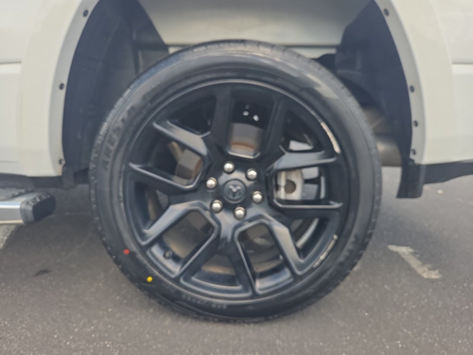 2022 RAM 1500 Laramie Crew Cab 4x4 5'7" Box