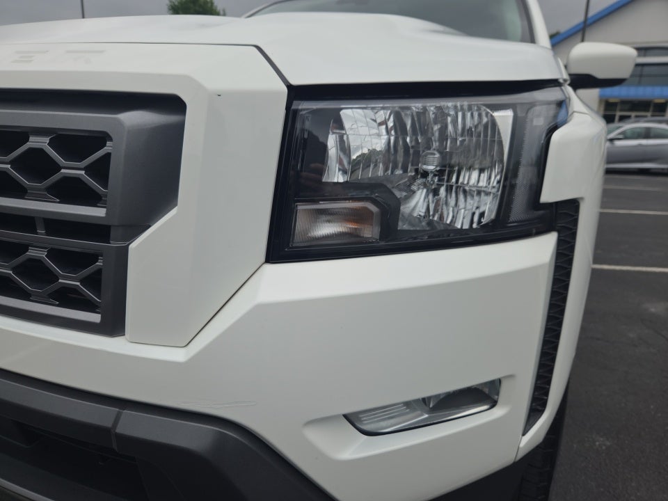 2024 Nissan Frontier Crew Cab SV 4x2