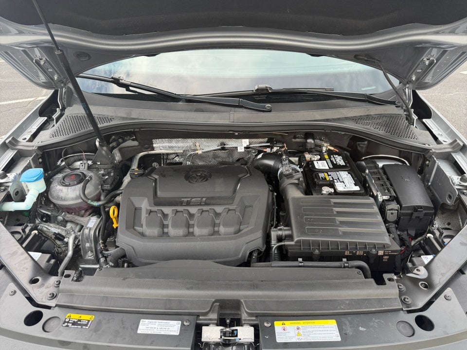 2022 Volkswagen Tiguan SE R-Line Black