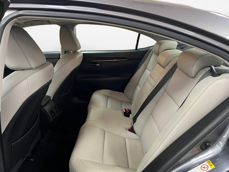 2014 Lexus ES 350 4dr Sdn