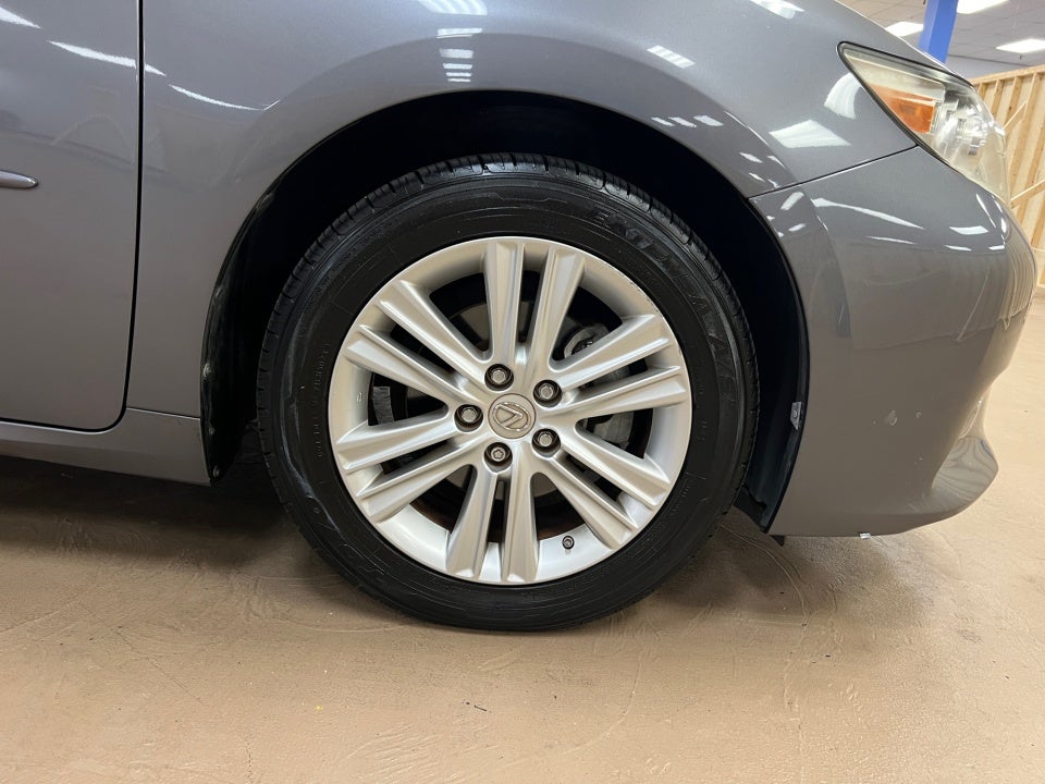 2014 Lexus ES 350 4dr Sdn