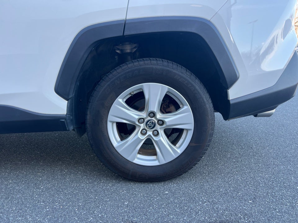 2019 Toyota RAV4 Hybrid LE