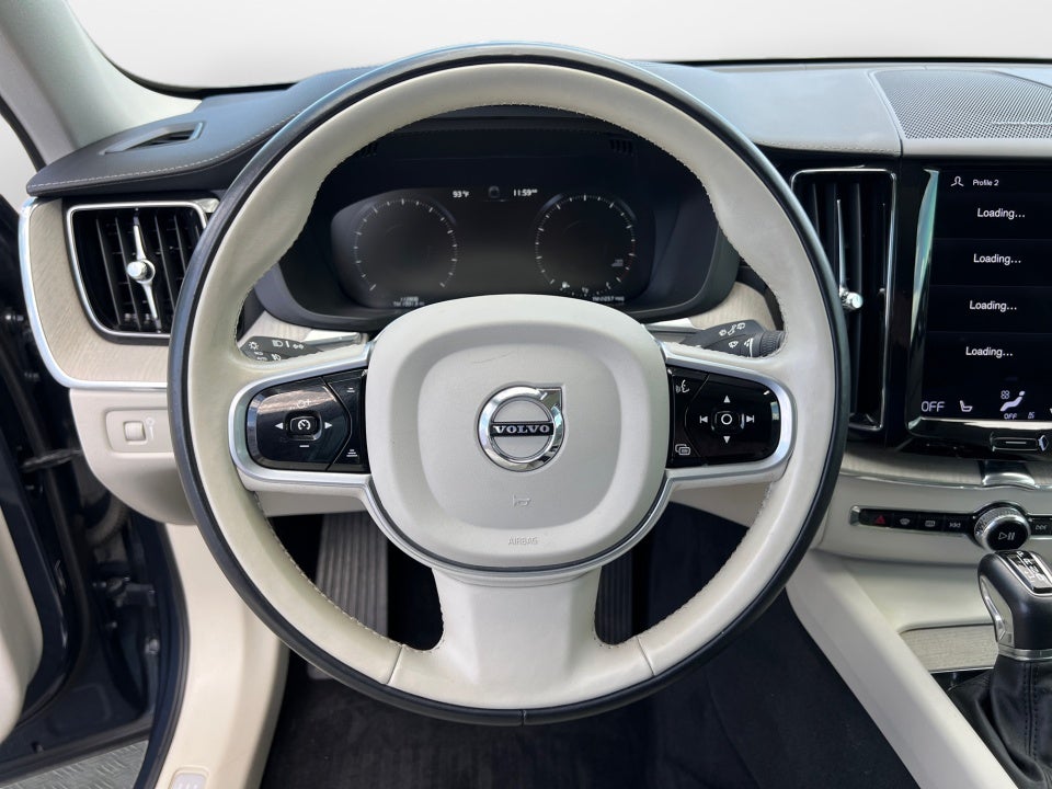 2021 Volvo XC60 T5 Inscription