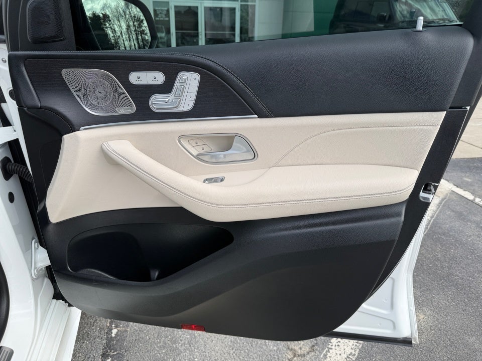 2025 Mercedes-Benz GLS 450 4MATIC®