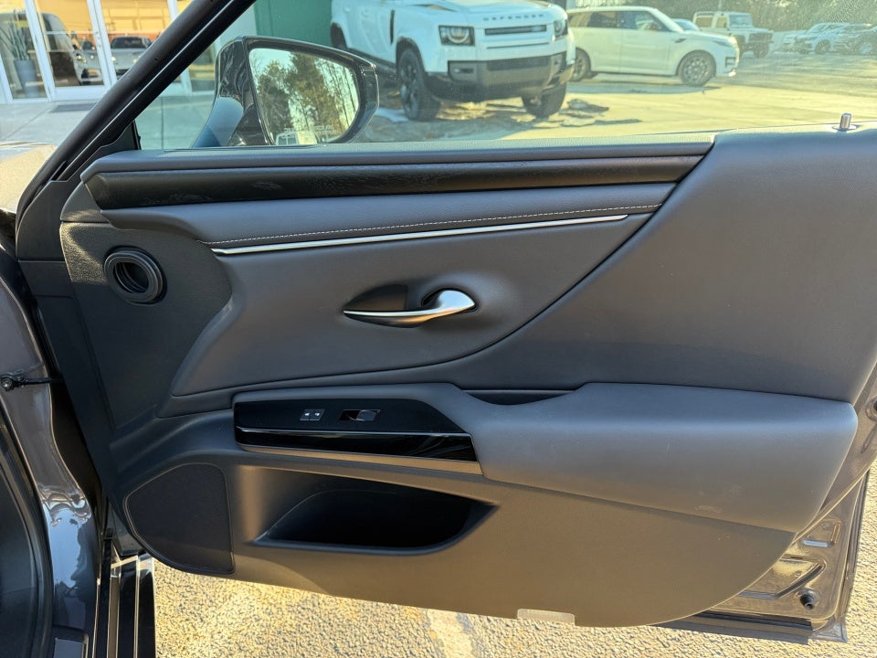 2023 Lexus ES 350 Ultra Luxury