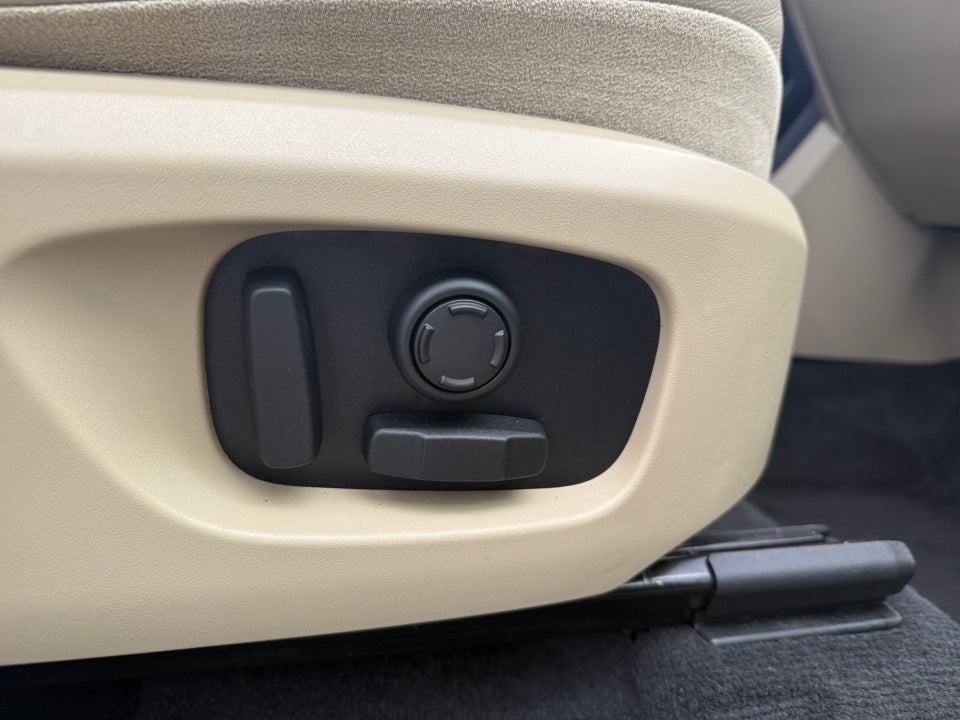 2019 Land Rover Discovery Sport Landmark Edition