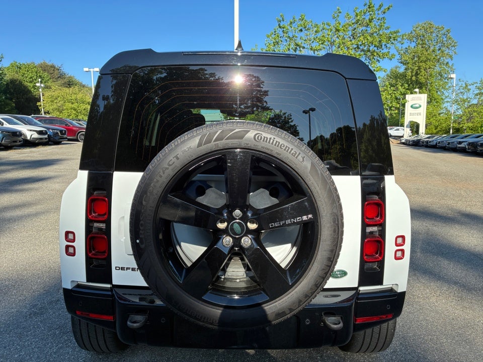 2023 Land Rover Defender 110 X-Dynamic SE